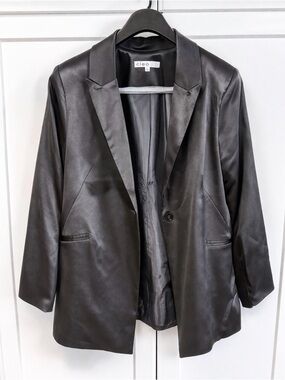 Cleo Satin Blazer – Oversized Fit – Size Large